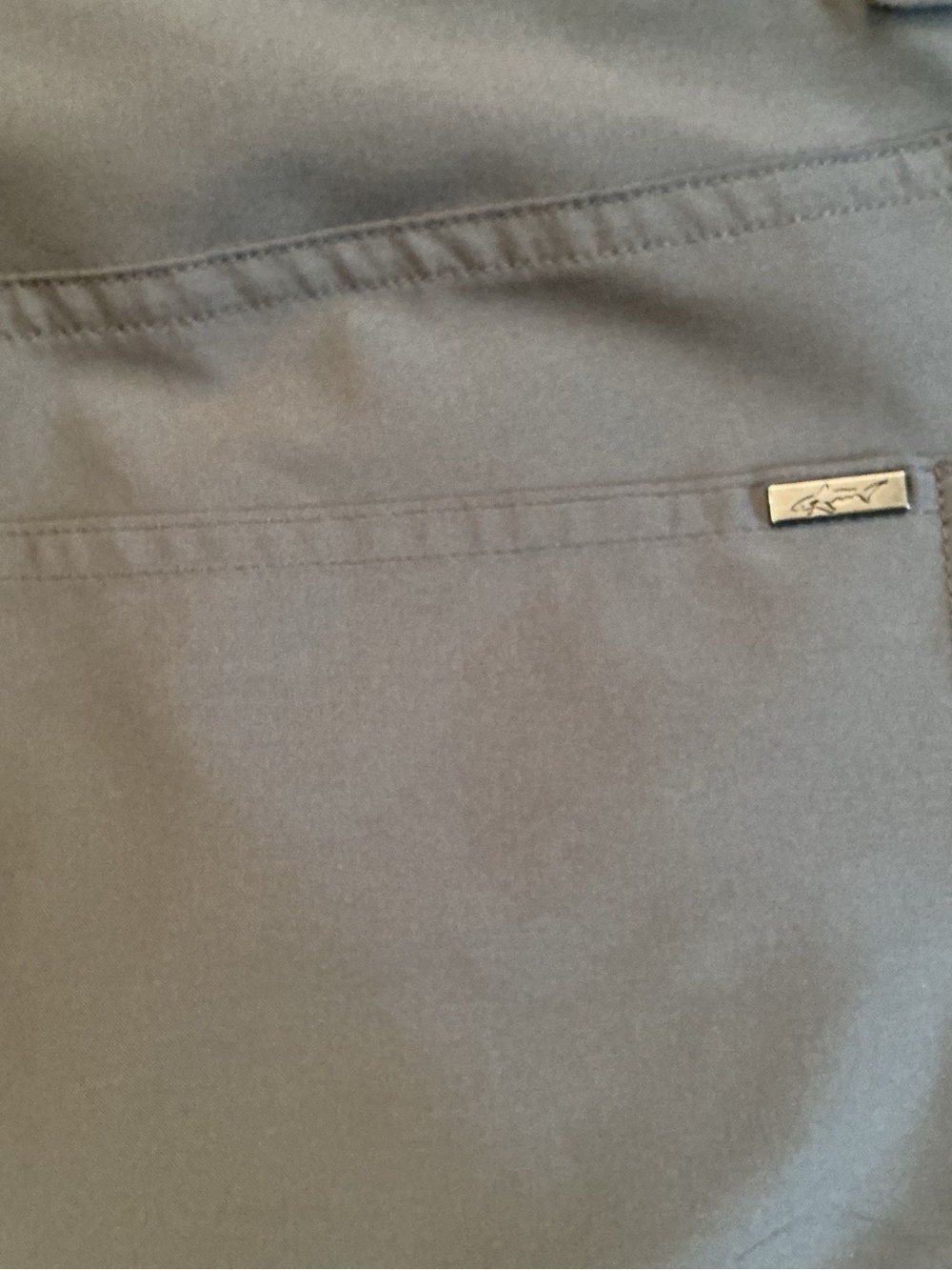 Greg Norman Collection Men's Charcoal Flat-Front Performance Shorts - Picture 3 of 4